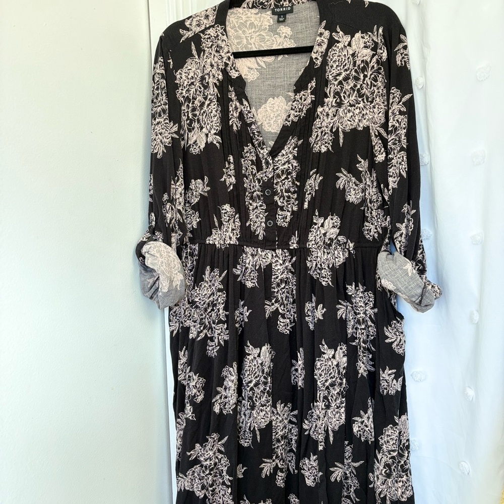 BlackPink Torrid Long Sleeve Dress
